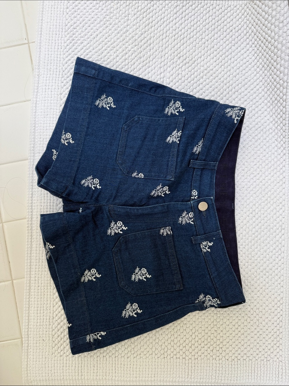 Stella McCartney Embroidered Denim Shorts - Women size 26